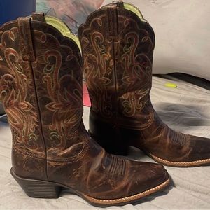 Women’s Ariat Distressed Brown Leather Cowboy Boots size 8B
